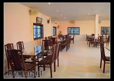 Palm Valley Hotel Sukkur Eksteriør billede